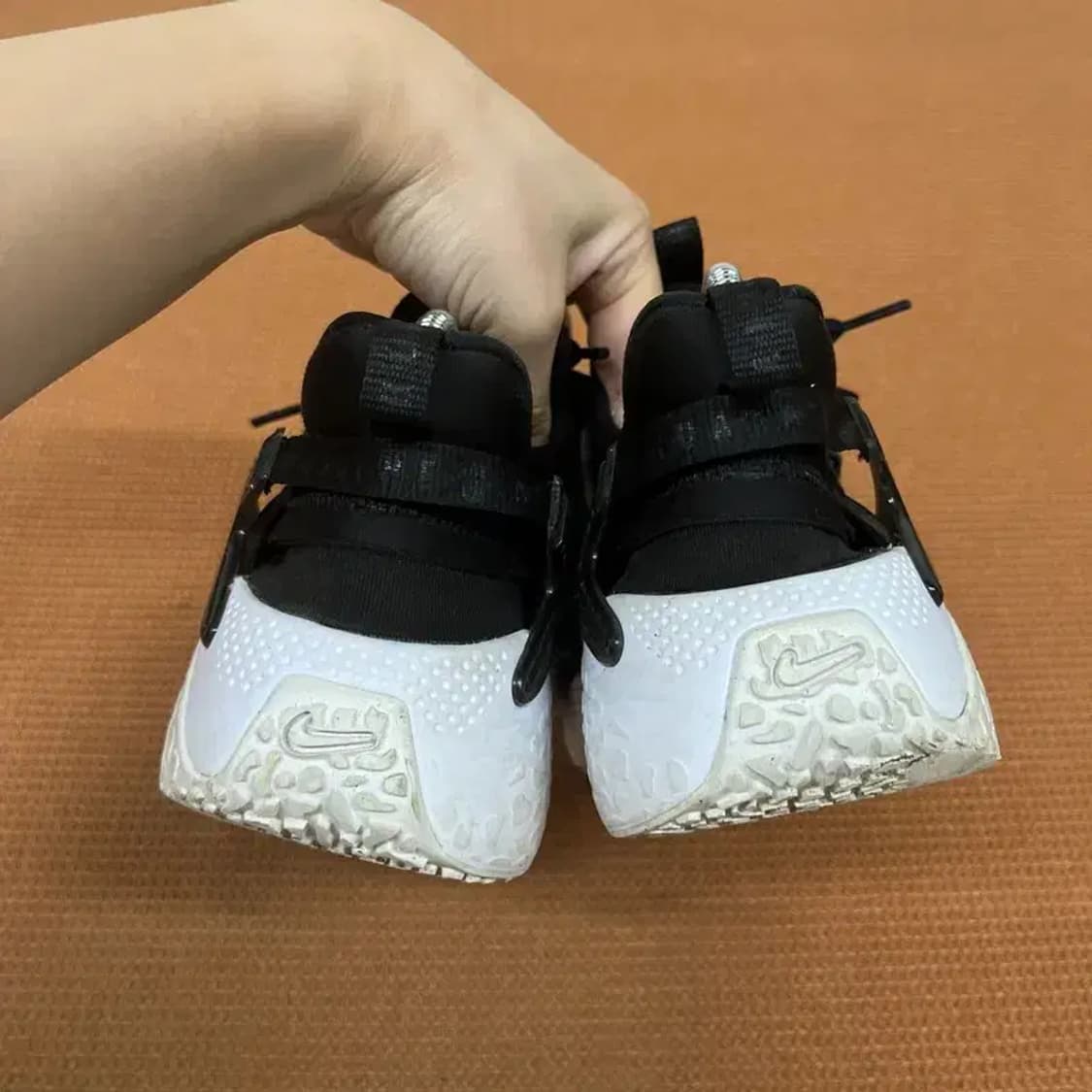 나이키 에어 허라치 크래프트 스니커즈 운동화 240 G07077 상품이미지2