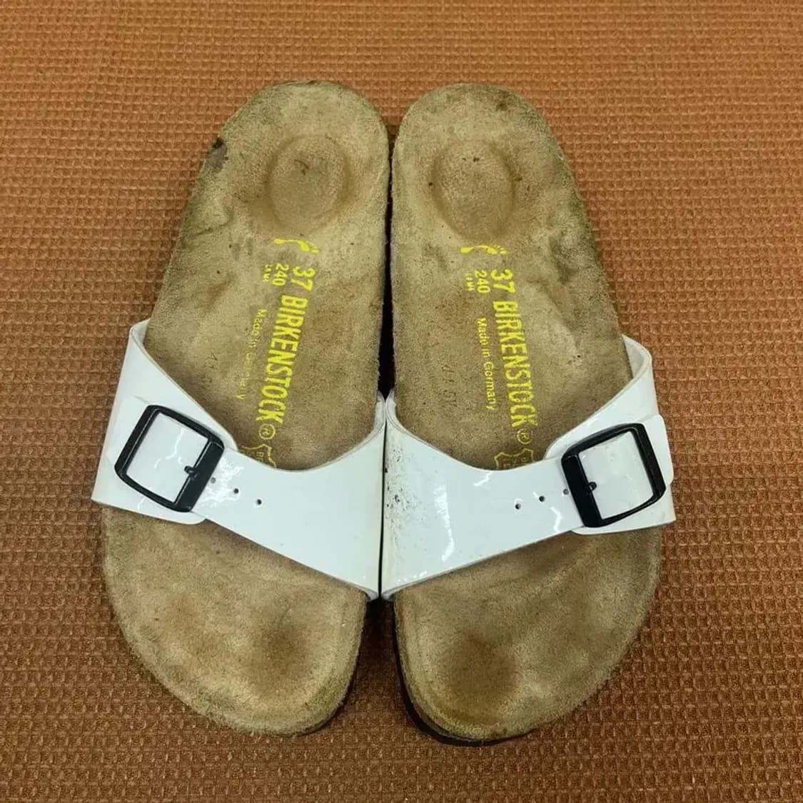 버켄스탁 화이트 가죽 슬리퍼 240 G07111 상품이미지7