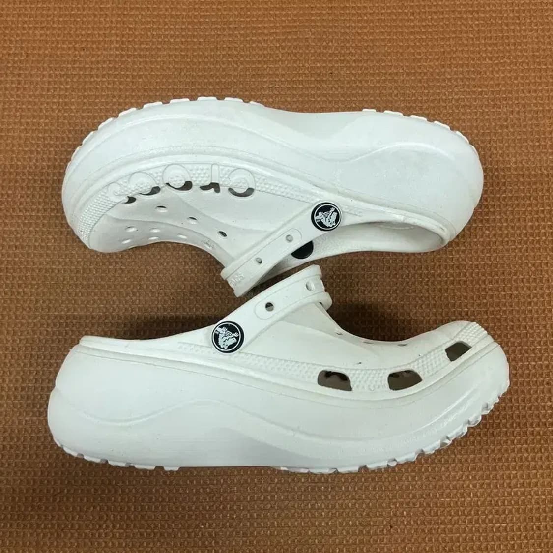 크록스 바야 플랫폼 클로그 슬리퍼 샌들 W7 G07123 상품이미지3