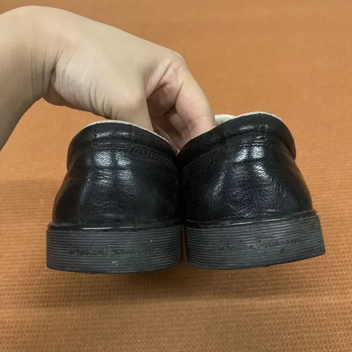 페라가모 빈티지 가죽 슬립온 7.5 G07143 상품이미지2