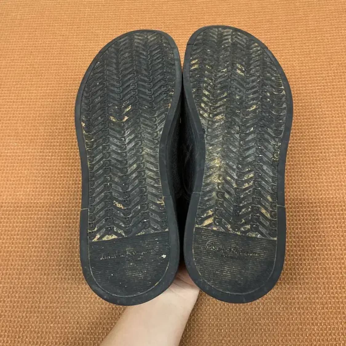 페라가모 빈티지 가죽 슬립온 7.5 G07143 상품이미지4