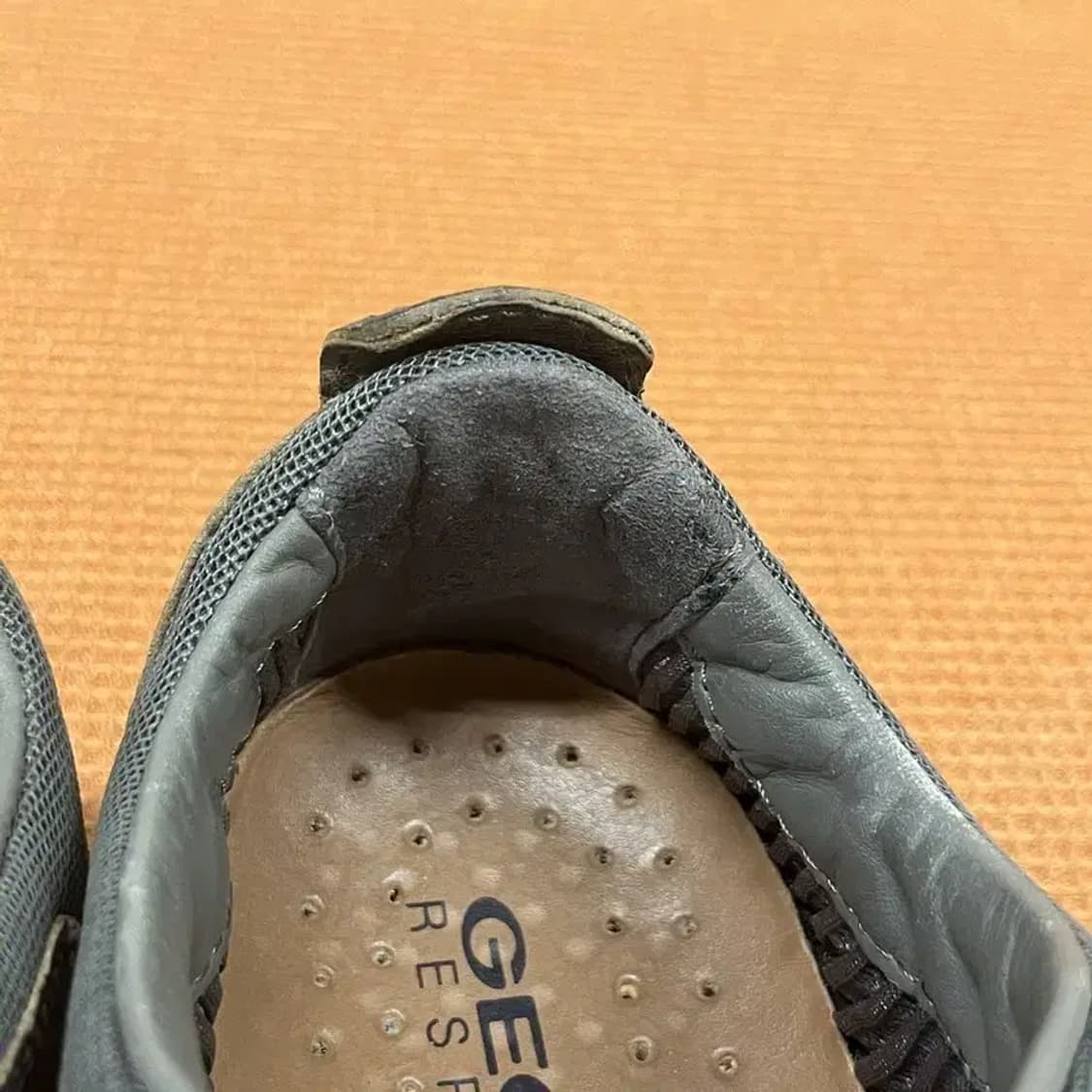 제옥스 네불라 스니커즈 운동화 UK8 G07145 상품이미지7