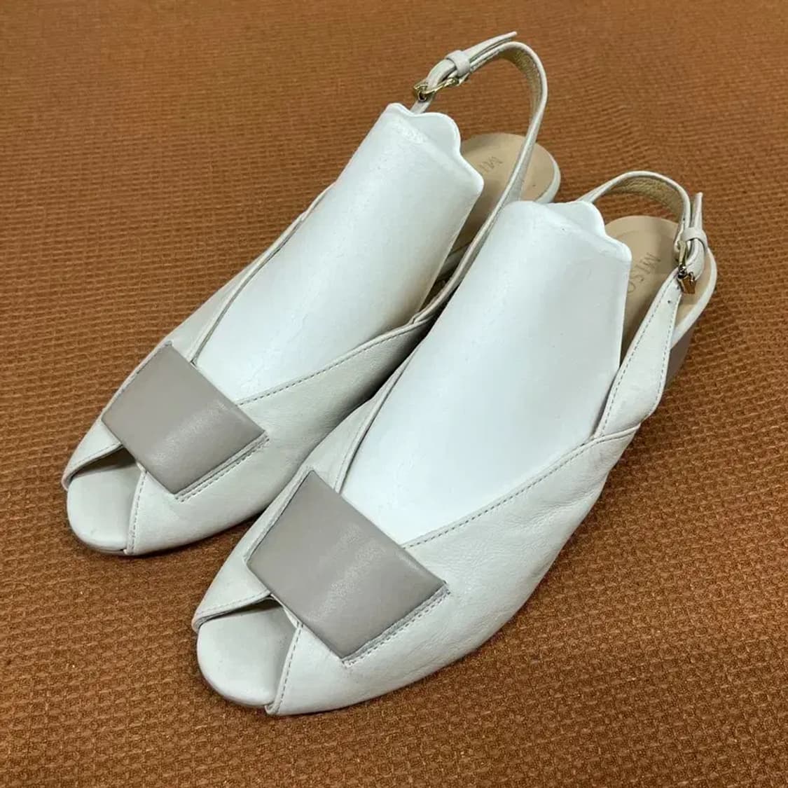 미소페 빈티지 스트랩 샌들 245 G07239 상품이미지1