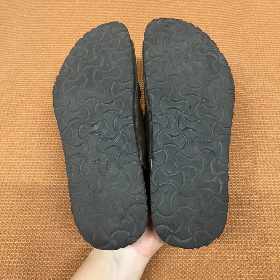 베어파우 스트랩 슬리퍼 G07216 상품이미지4