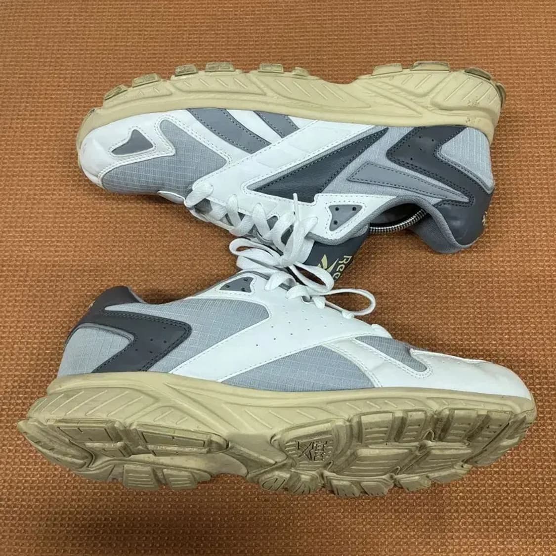 리복 로얄 하이페리움 트레일 스니커즈 운동화 290 G07200 상품이미지3