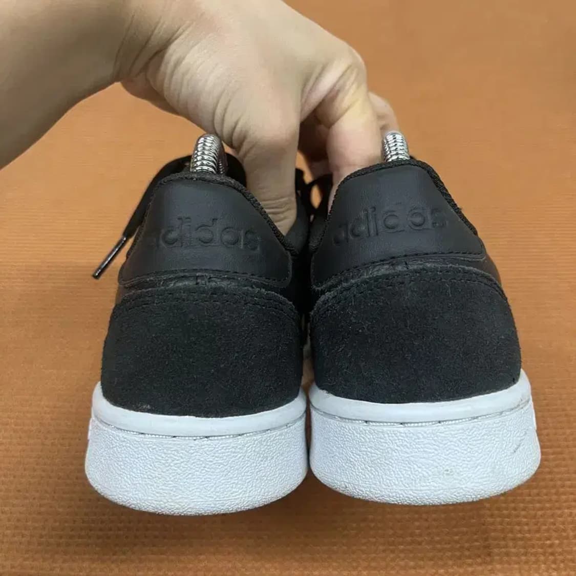 아디다스 블랙 가죽 스니커즈/일반 운동화 230 G07218 상품이미지2