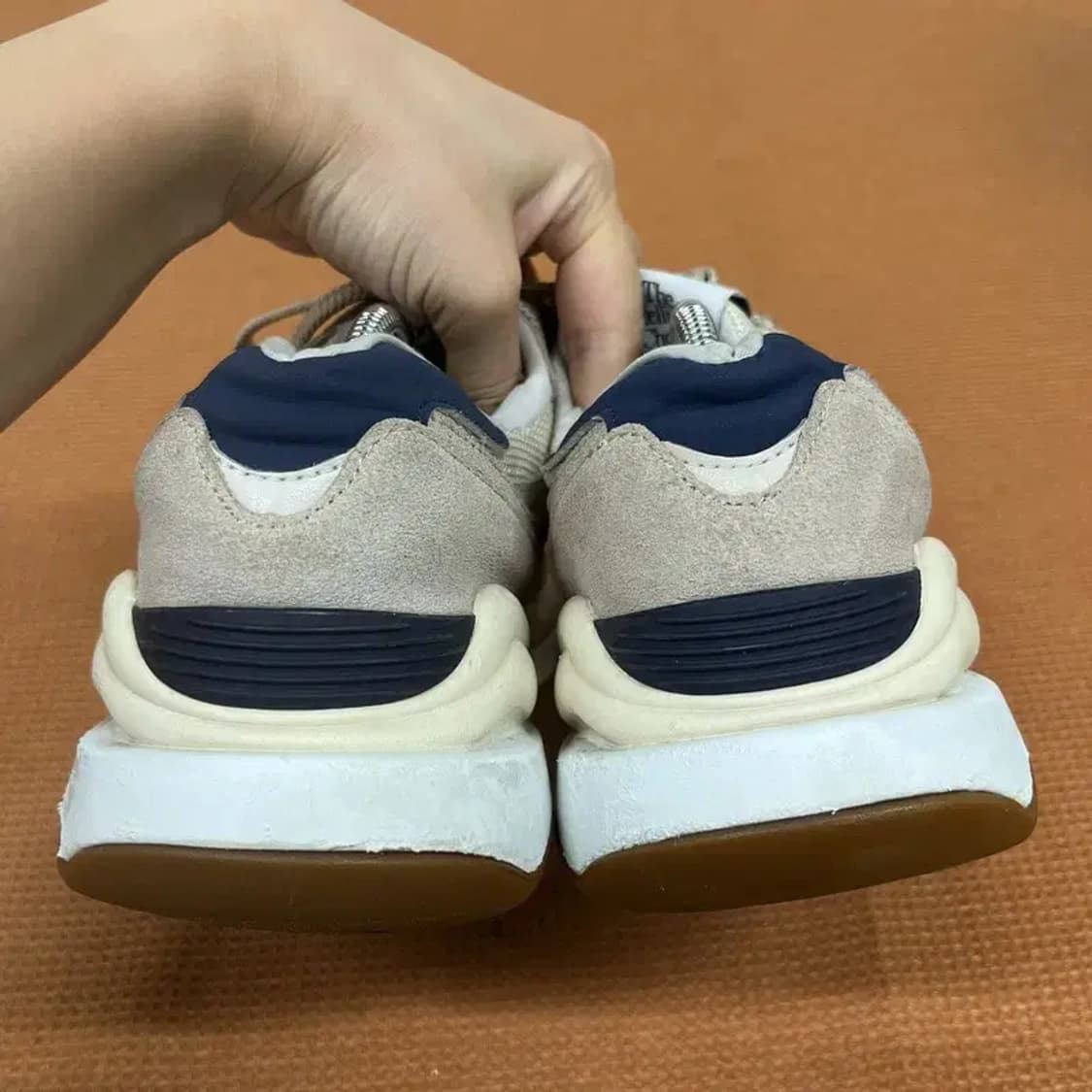 뉴발란스 5740 스니커즈 운동화 270 G07230 상품이미지2