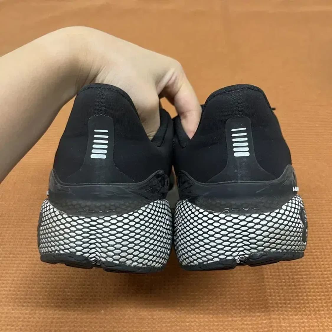 언더아머 호버 마키나 3 런닝화 운동화 290 G07237 상품이미지2