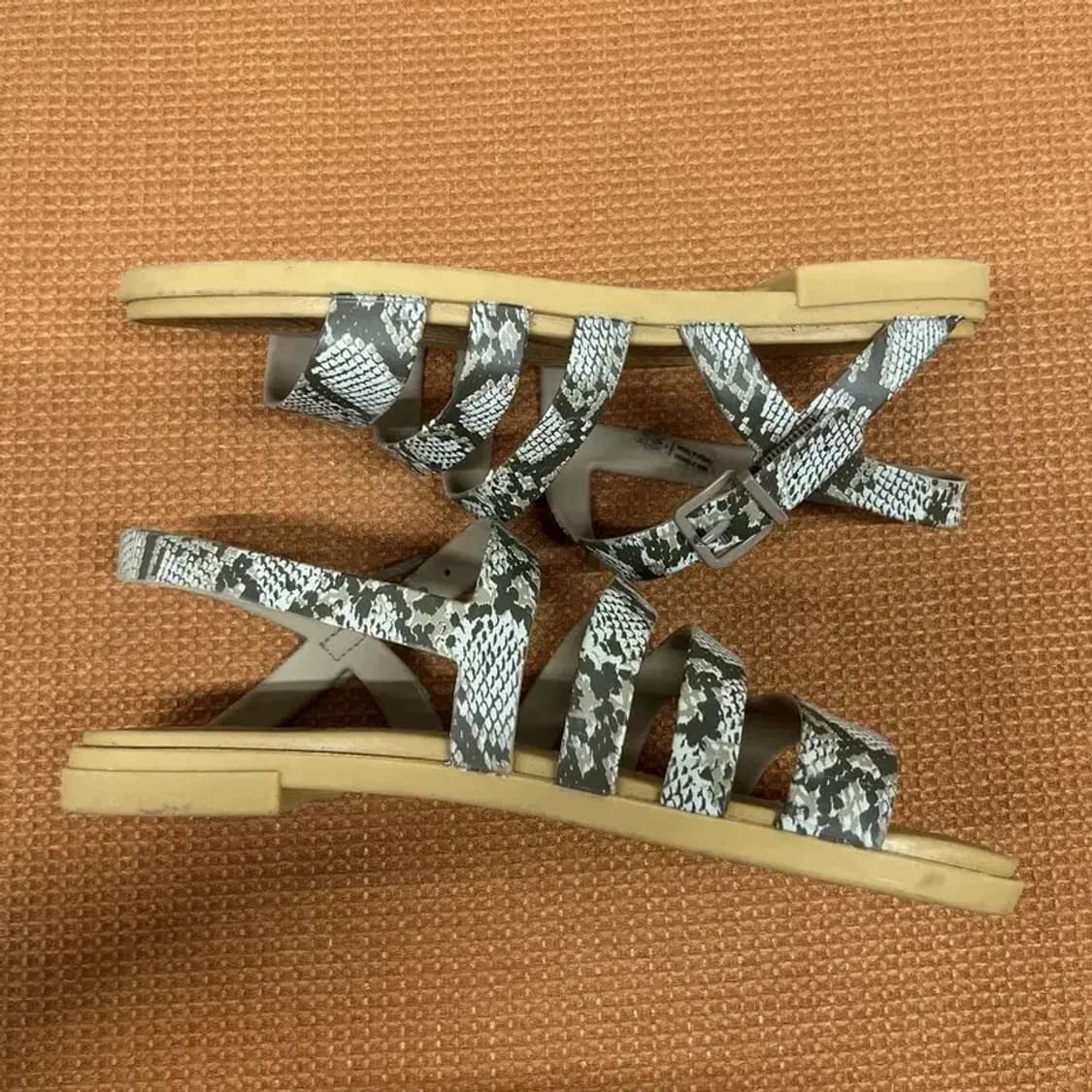 크록스 툴룸 샌들 W5 G07259 상품이미지3