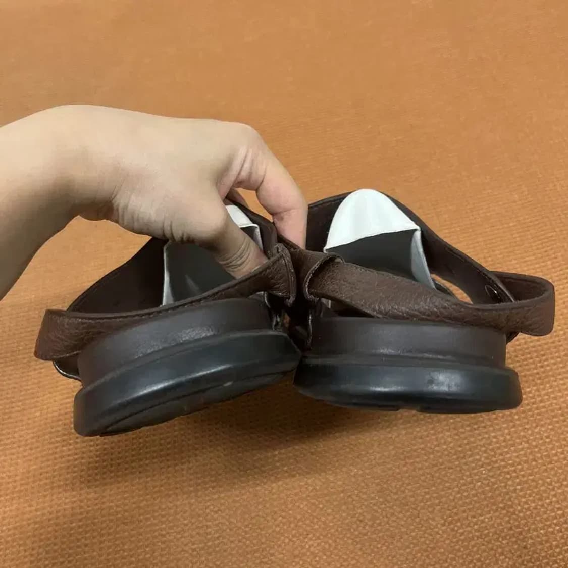 엘칸토 소가죽 와이드 스트랩 투웨이 샌들 270 G07336 상품이미지2