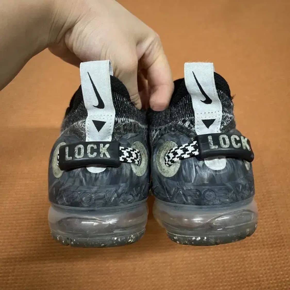 나이키 에어 베이퍼맥스 2020 플라이니트 스니커즈 235 G07282 상품이미지2