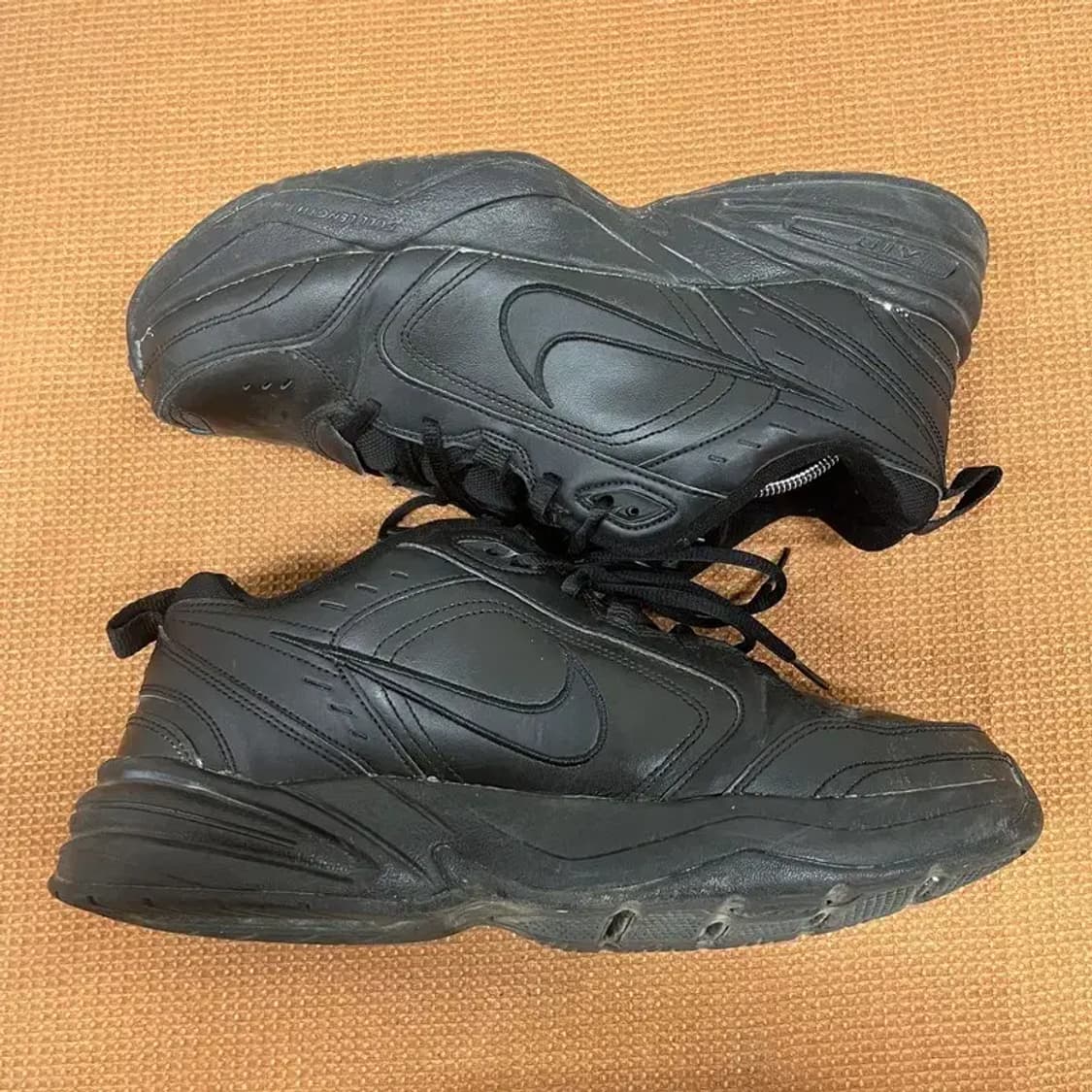 나이키 에어 모나크 4 스니커즈 운동화 290 G07293 상품이미지3