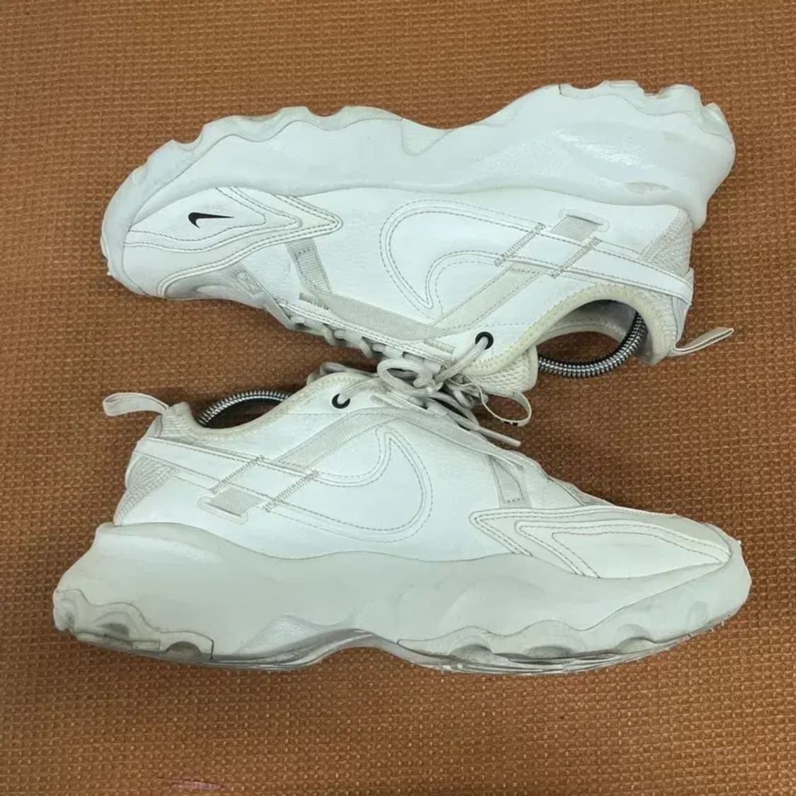 나이키 TC 7900 스니커즈 운동화 270 G07297 상품이미지3