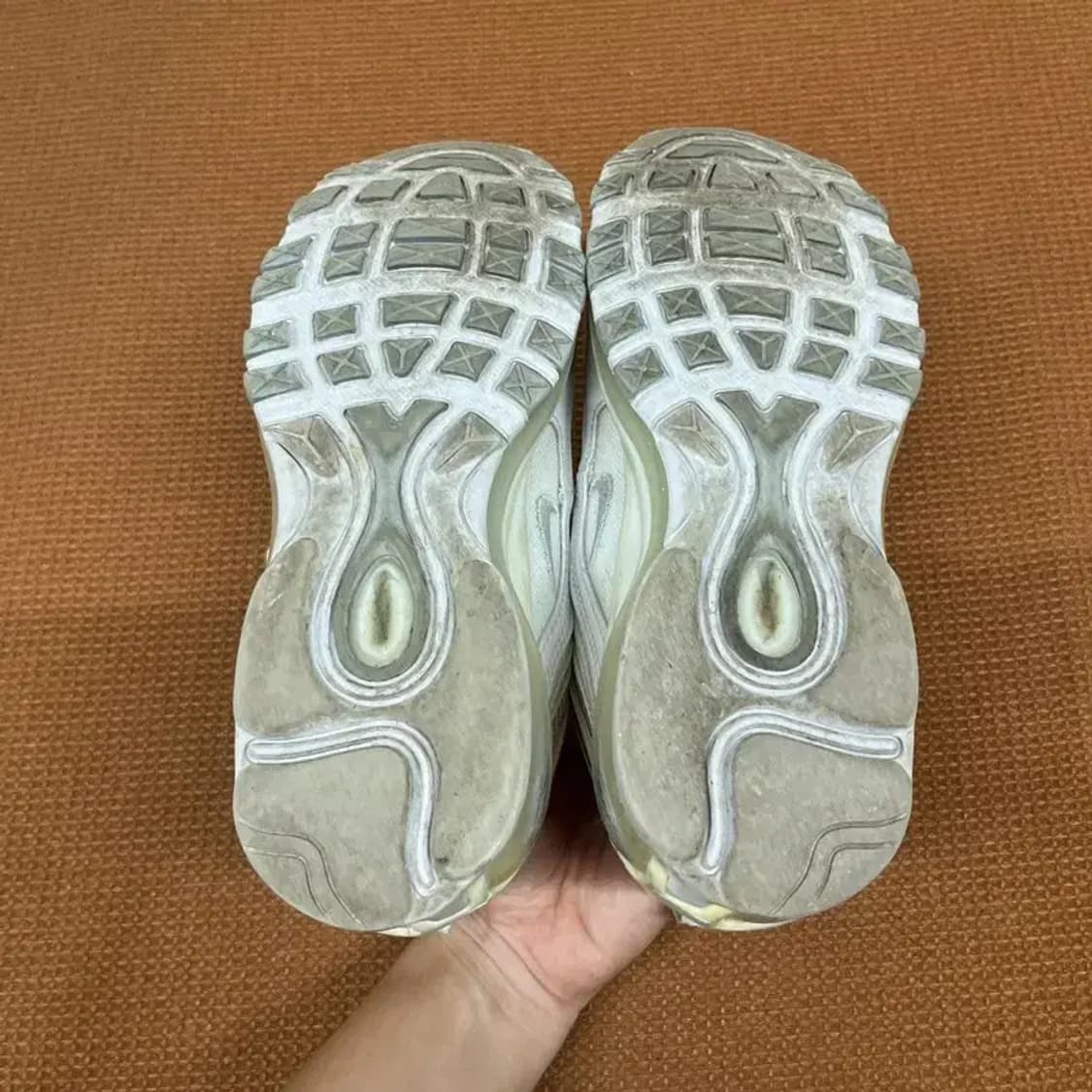 나이키 에어맥스 97 스니커즈 운동화 230 G07334 상품이미지4