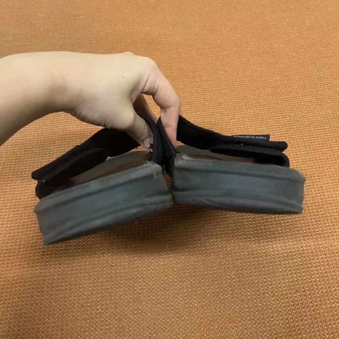 뉴발란스 벨크로 슬라이드 슬리퍼 270 G07386 상품이미지2