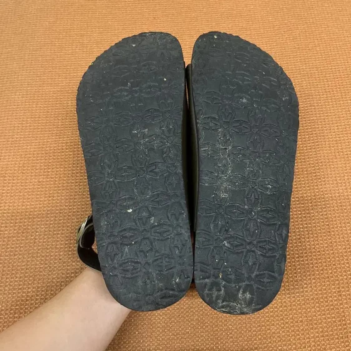 슈펜 스트랩 샌들 270 G07424 상품이미지4