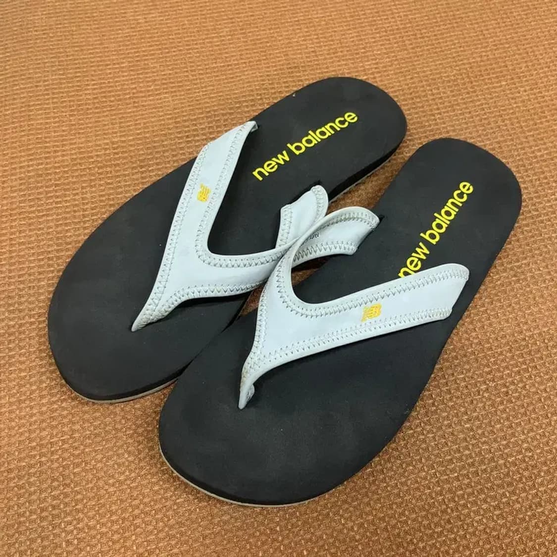 뉴발란스 플립플랍 쪼리 슬리퍼 240 G07396 상품이미지1