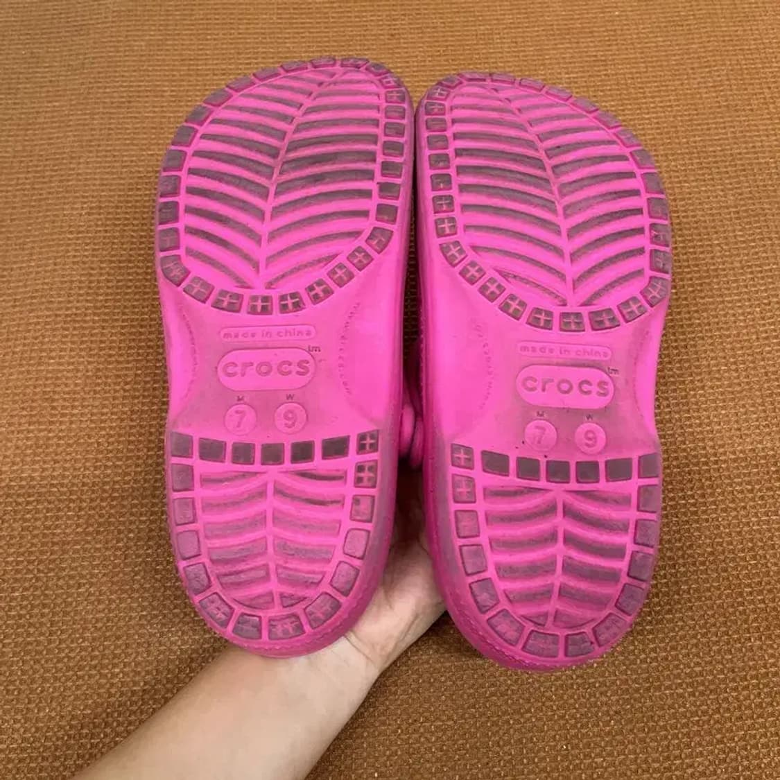 크록스 클래식 클로그 슬리퍼 샌들 M7 G07428 상품이미지4