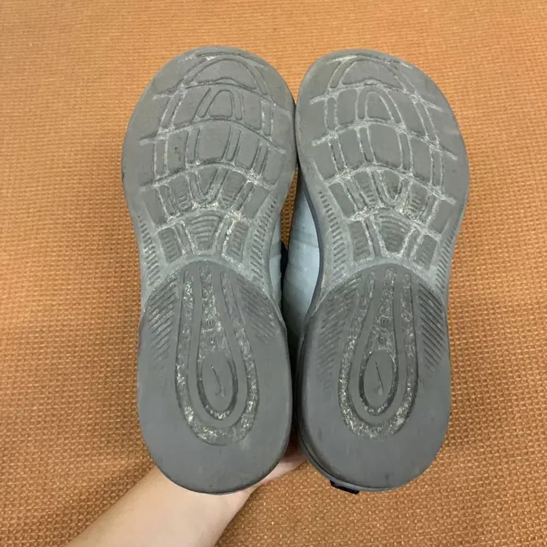 나이키 에어맥스 엑시스 스니커즈 운동화 225 G07403 상품이미지4