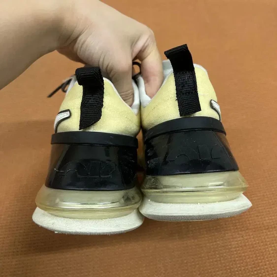 나이키 에어맥스 업 스니커즈 운동화 270 G07412 상품이미지2