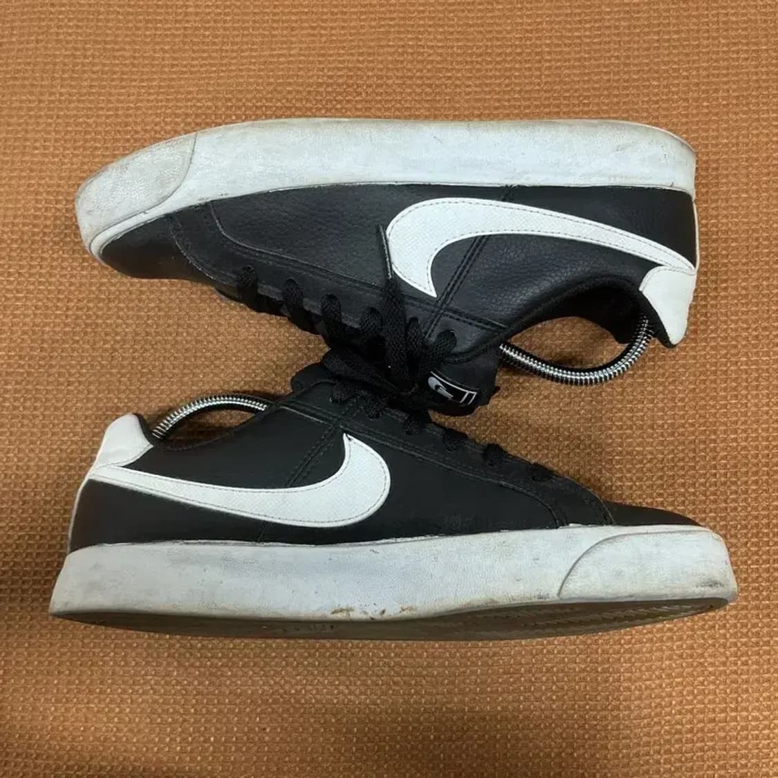 나이키 코트 로얄 AC 스니커즈 운동화 250 G07415 상품이미지3