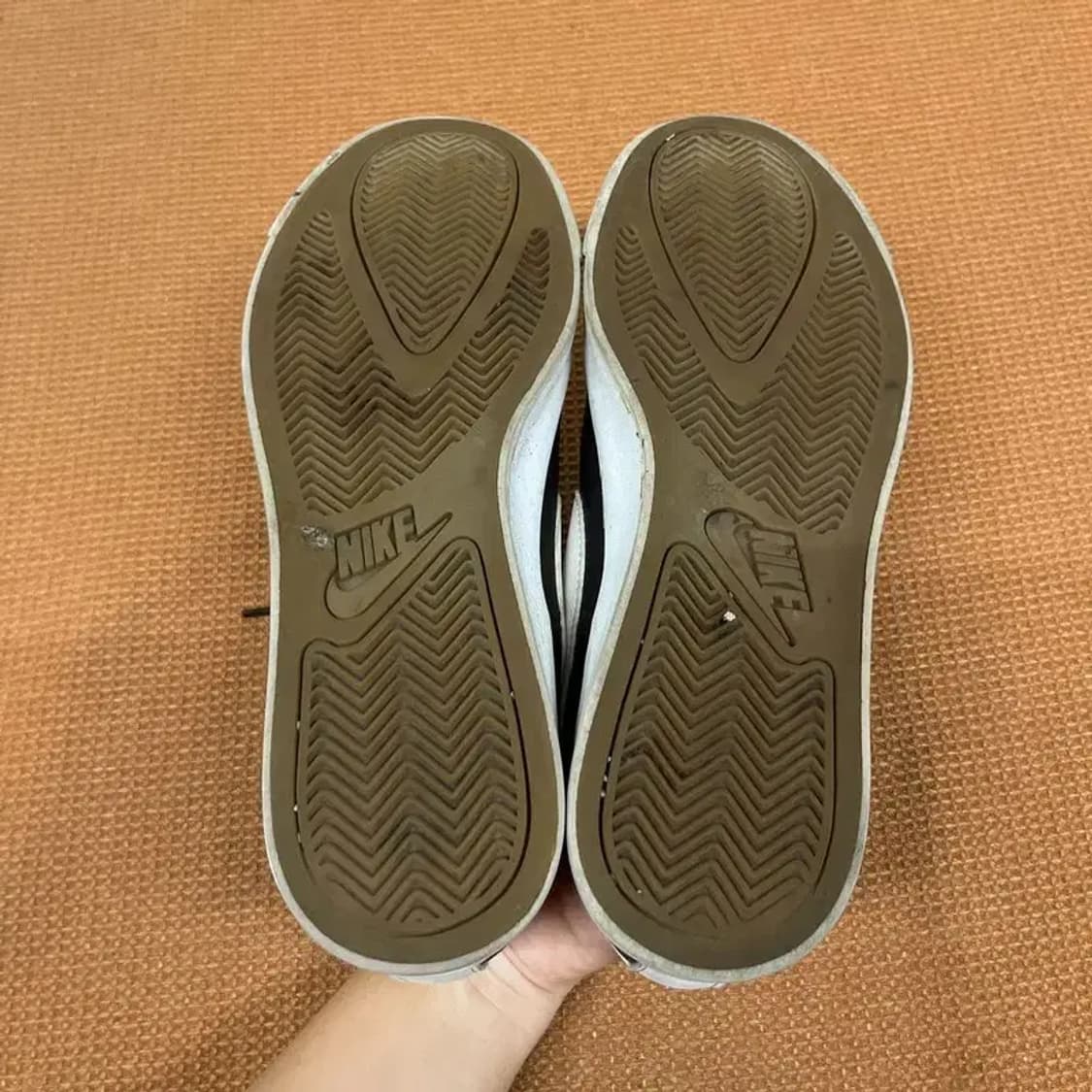 나이키 코트 로얄 AC 스니커즈 운동화 250 G07415 상품이미지4