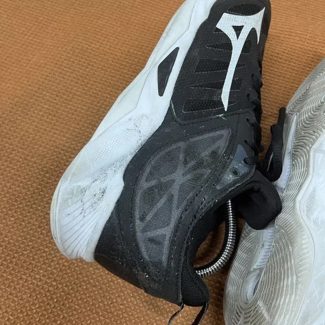 미즈노 웨이브 디맨션 인도어화 운동화 250 G07439 상품이미지6