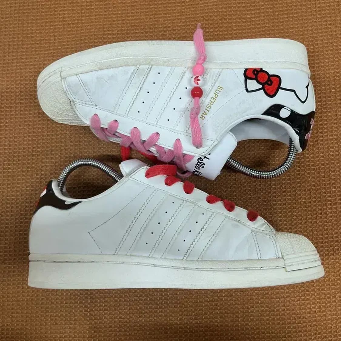 아디다스 X 헬로키티 슈퍼스타 스니커즈 운동화 230 G07459 상품이미지3
