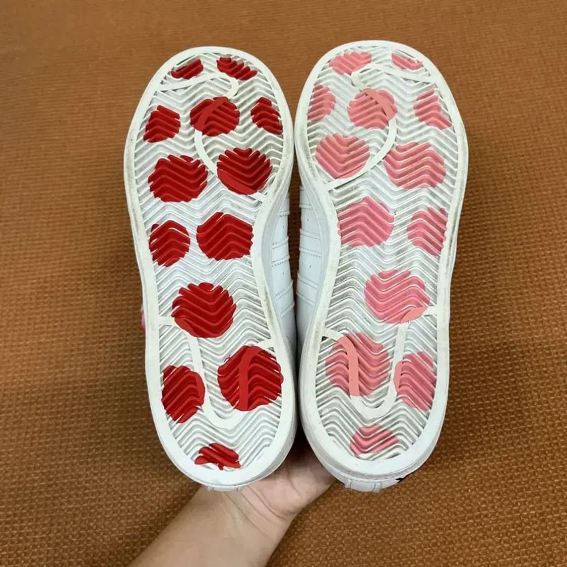 아디다스 X 헬로키티 슈퍼스타 스니커즈 운동화 230 G07459 상품이미지4