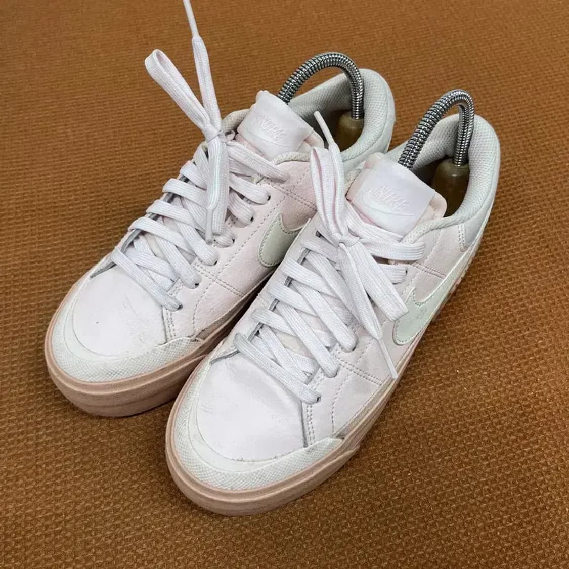 나이키 코트 레거시 리프트 스니커즈 운동화 230 G07460 상품이미지1