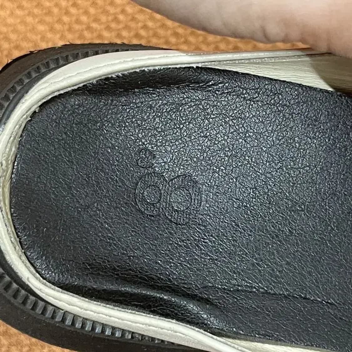 에잇세컨즈 플랫폼 뮬 230 G07499 상품이미지5