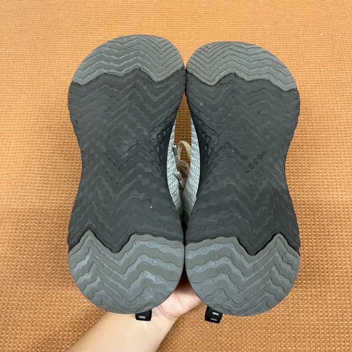 엘유티 LUT 월드컵 런닝화 운동화 235 G07502 상품이미지4