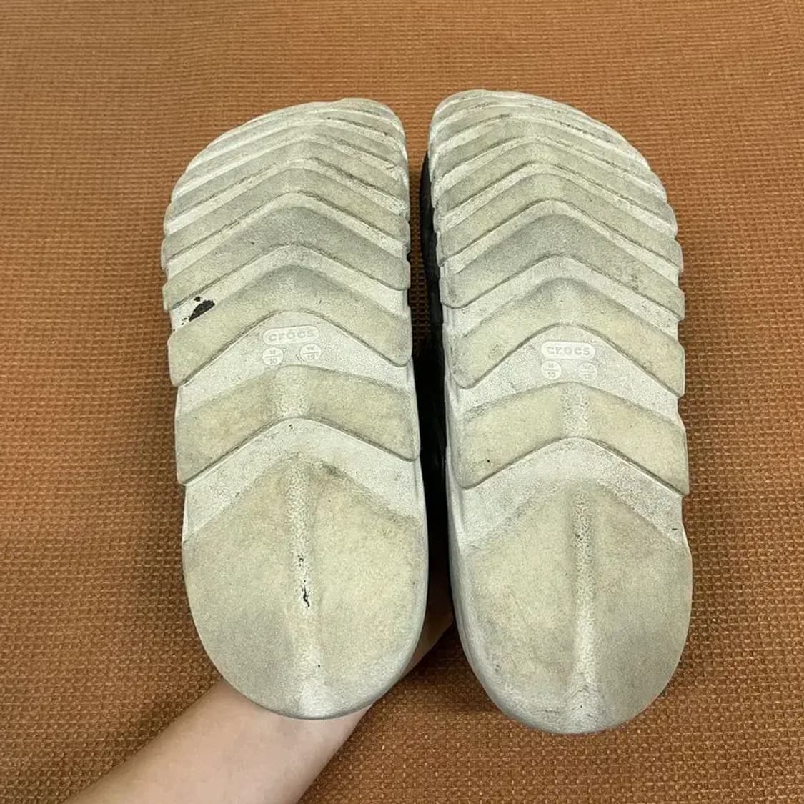 크록스 듀엣 맥스 샌들 슬리퍼 M10 G07505 상품이미지4