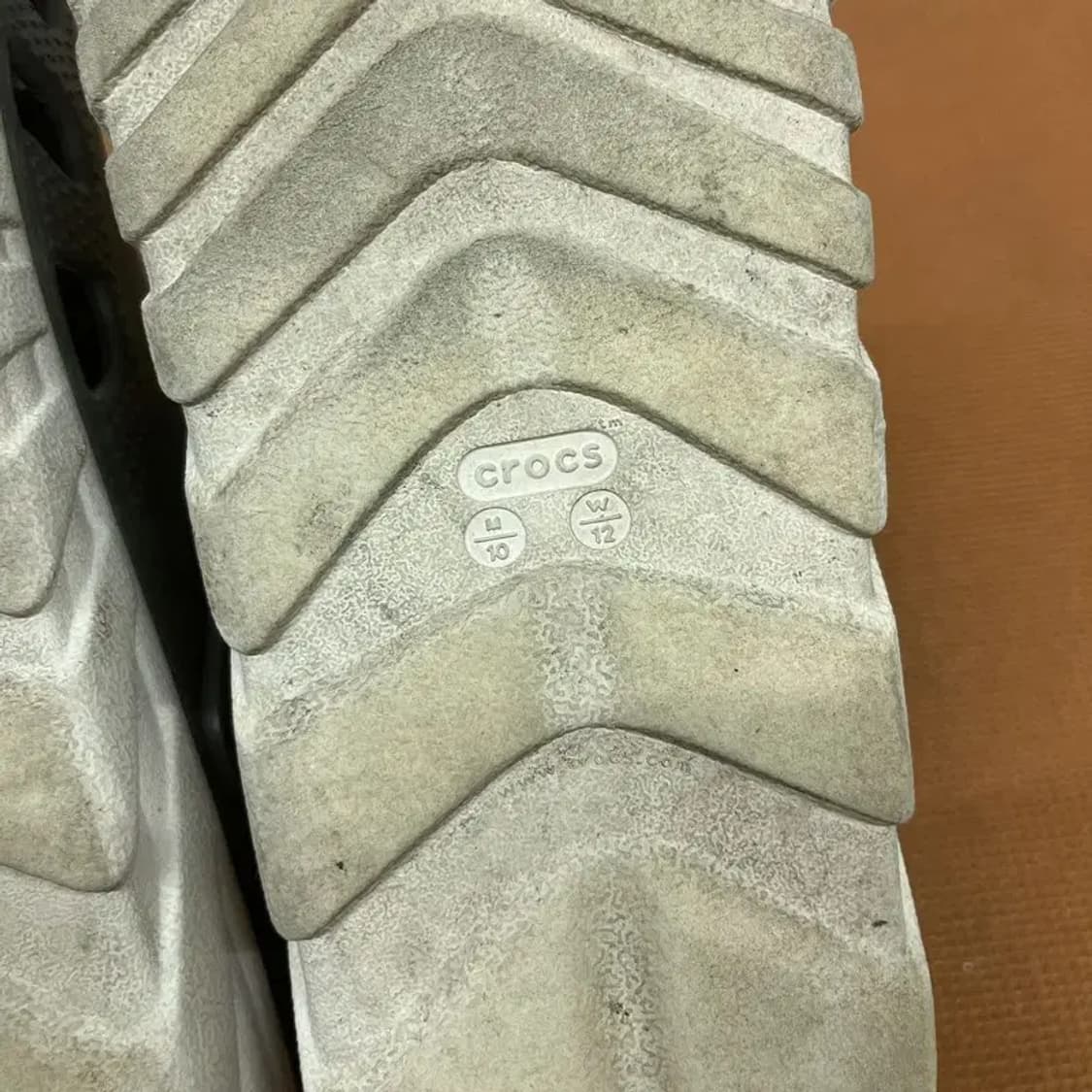 크록스 듀엣 맥스 샌들 슬리퍼 M10 G07505 상품이미지5