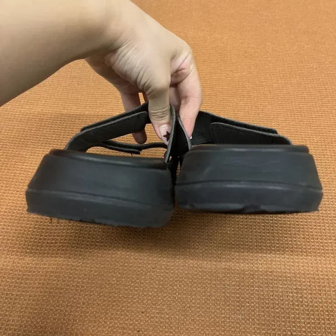 엄브로 스트랩 슬라이드 슬리퍼 240 G07509 상품이미지2