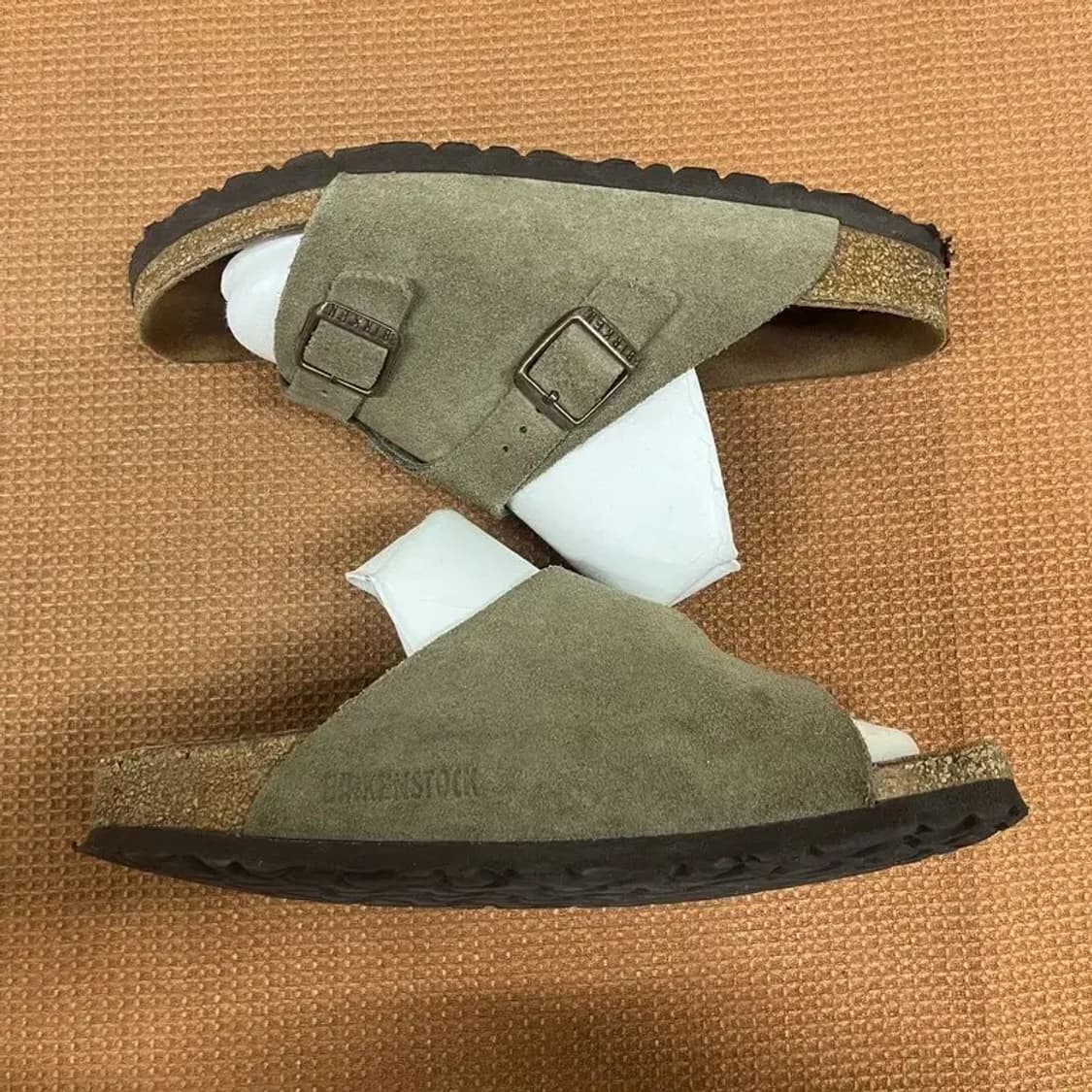 버켄스탁 취히리 타우페 슬리퍼 230 G07524 상품이미지3