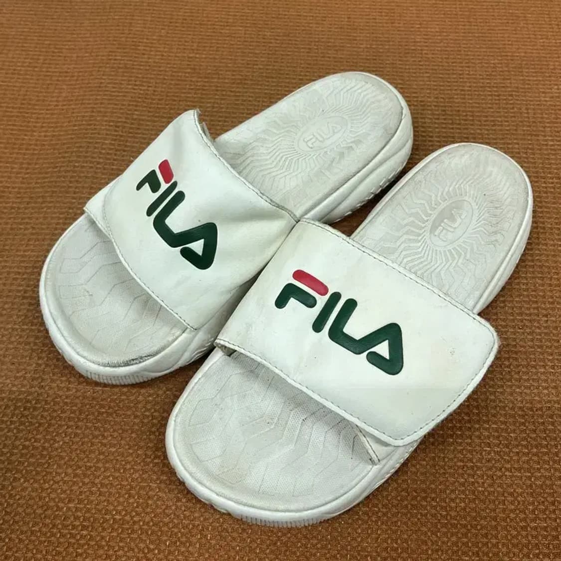 필라 테이퍼 슬라이드 슬리퍼 250 G07534 상품이미지1