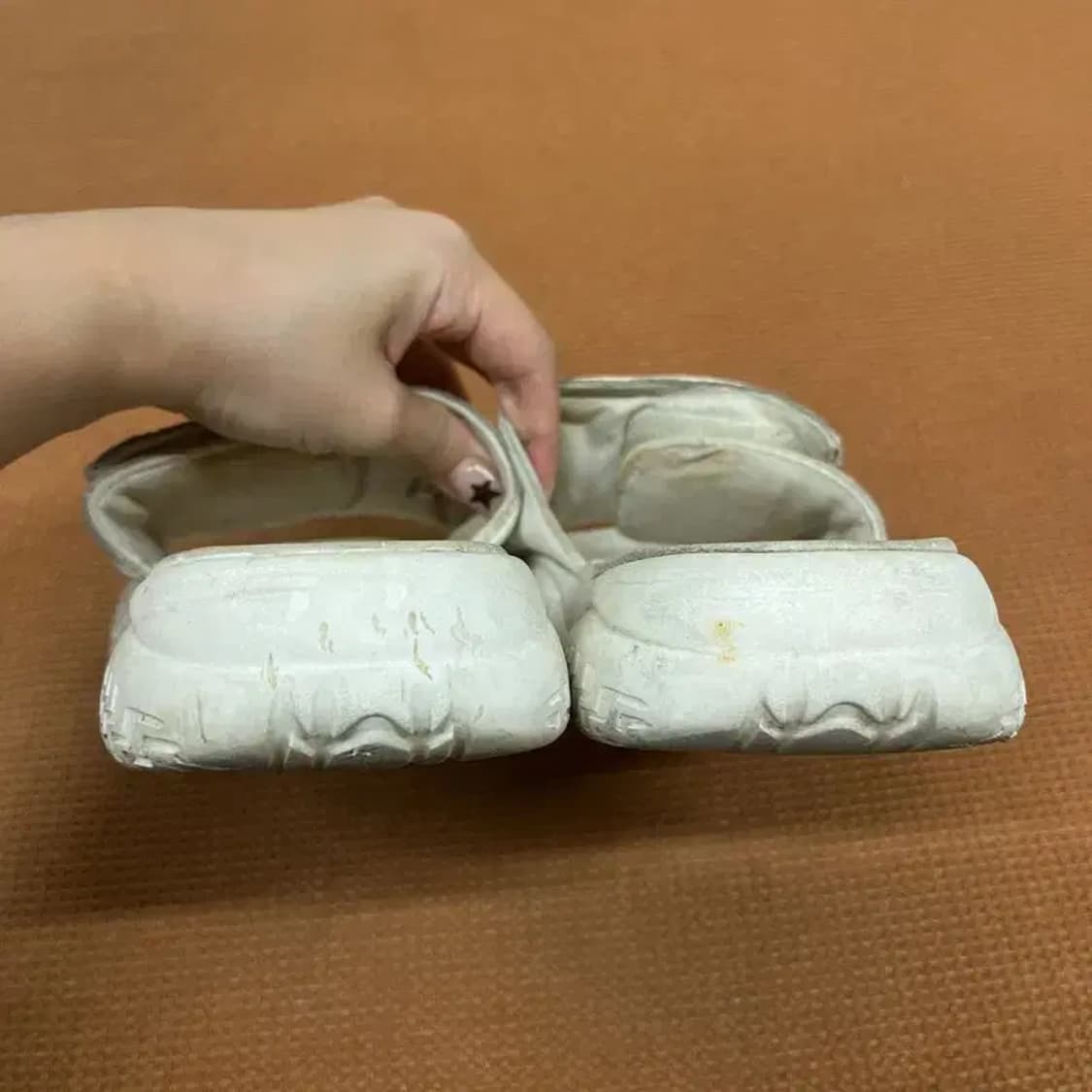 필라 테이퍼 슬라이드 슬리퍼 250 G07534 상품이미지2