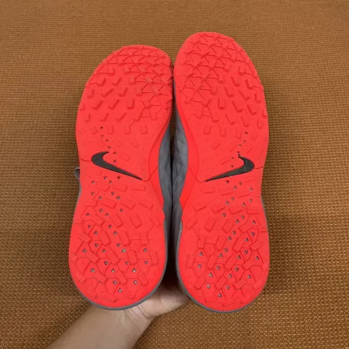 나이키 티엠포 레전드 8 아카데미 TF 축구화 운동화 275 G07518 상품이미지4