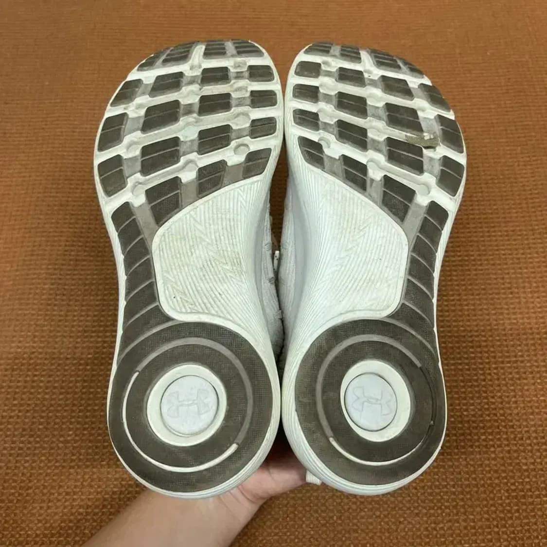 언더아머 슬링플렉스 런닝화 운동화 245 G07565 상품이미지4