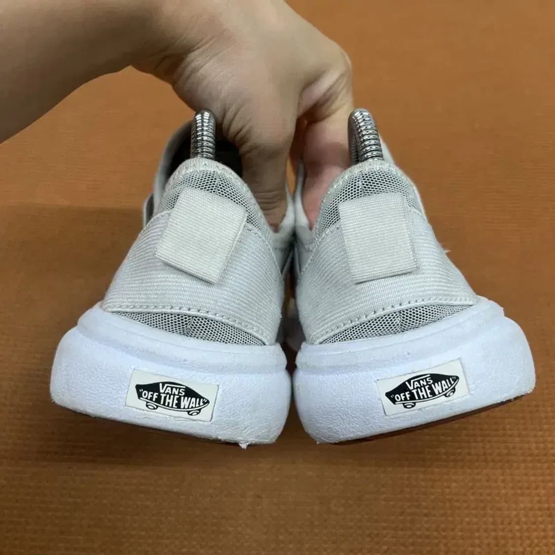 반스 울트라레인지 고어 슬립온 235 G07566 상품이미지2