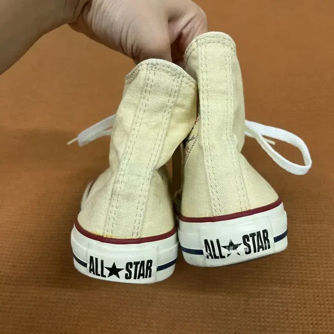 컨버스 척테일러 하이 스니커즈 운동화 240 G07599 상품이미지2