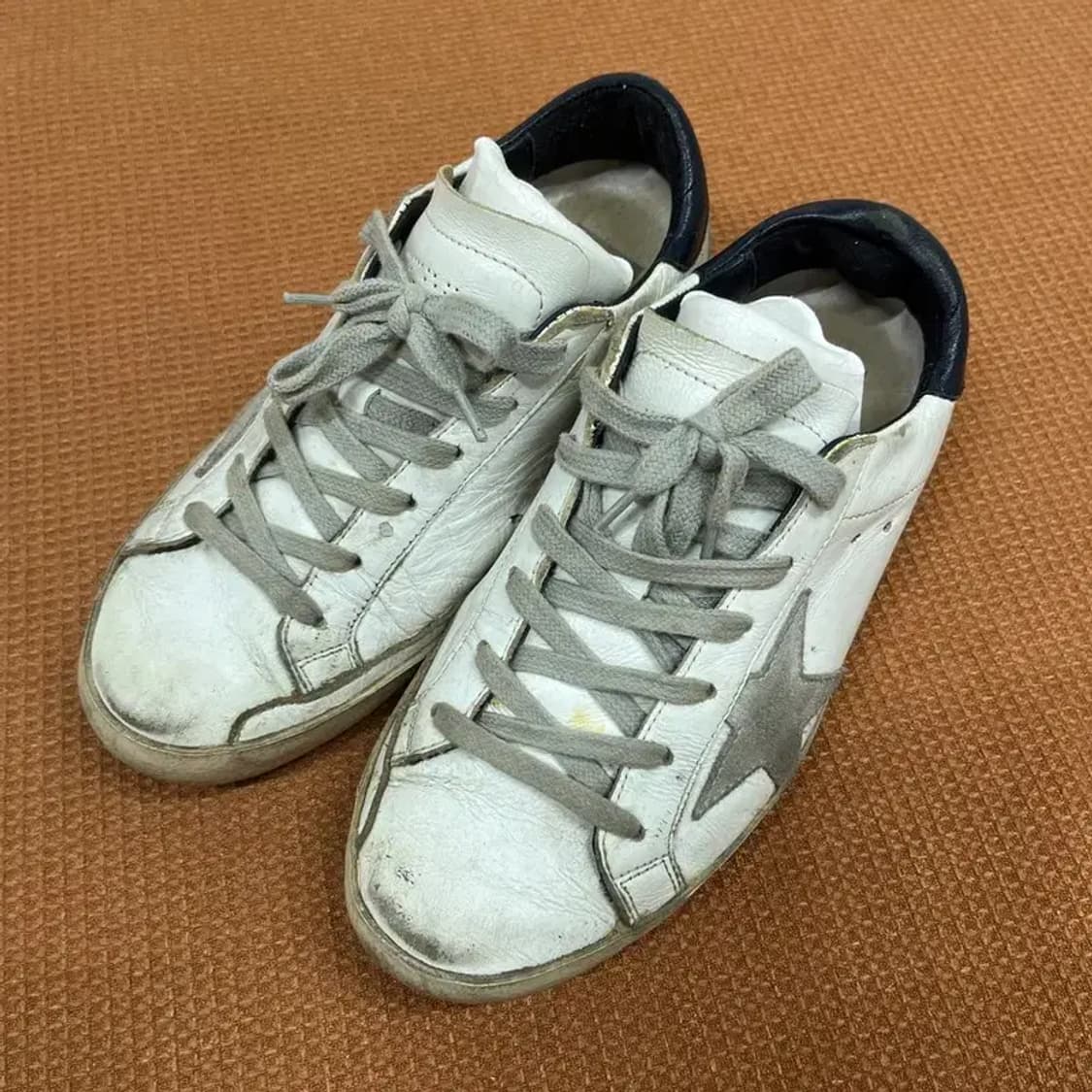 골든구스 슈퍼스타 스니커즈 신발 35 G07607 상품이미지1