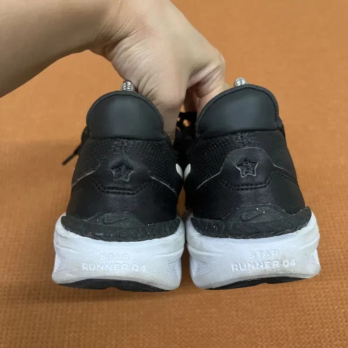 나이키 스타러너4 GS 우먼스 운동화 런닝화 신발 230 G07620 상품이미지2