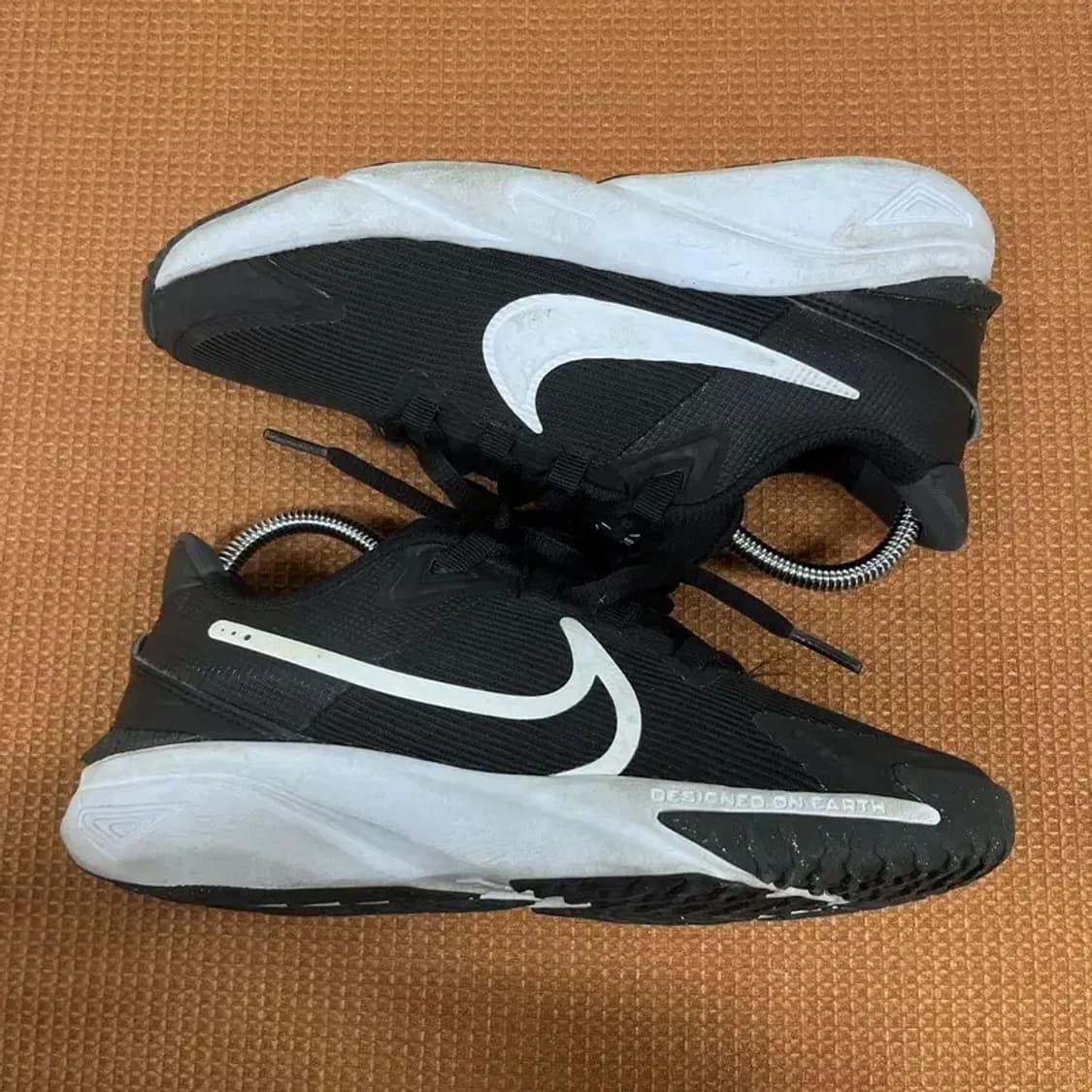 나이키 스타러너4 GS 우먼스 운동화 런닝화 신발 230 G07620 상품이미지3