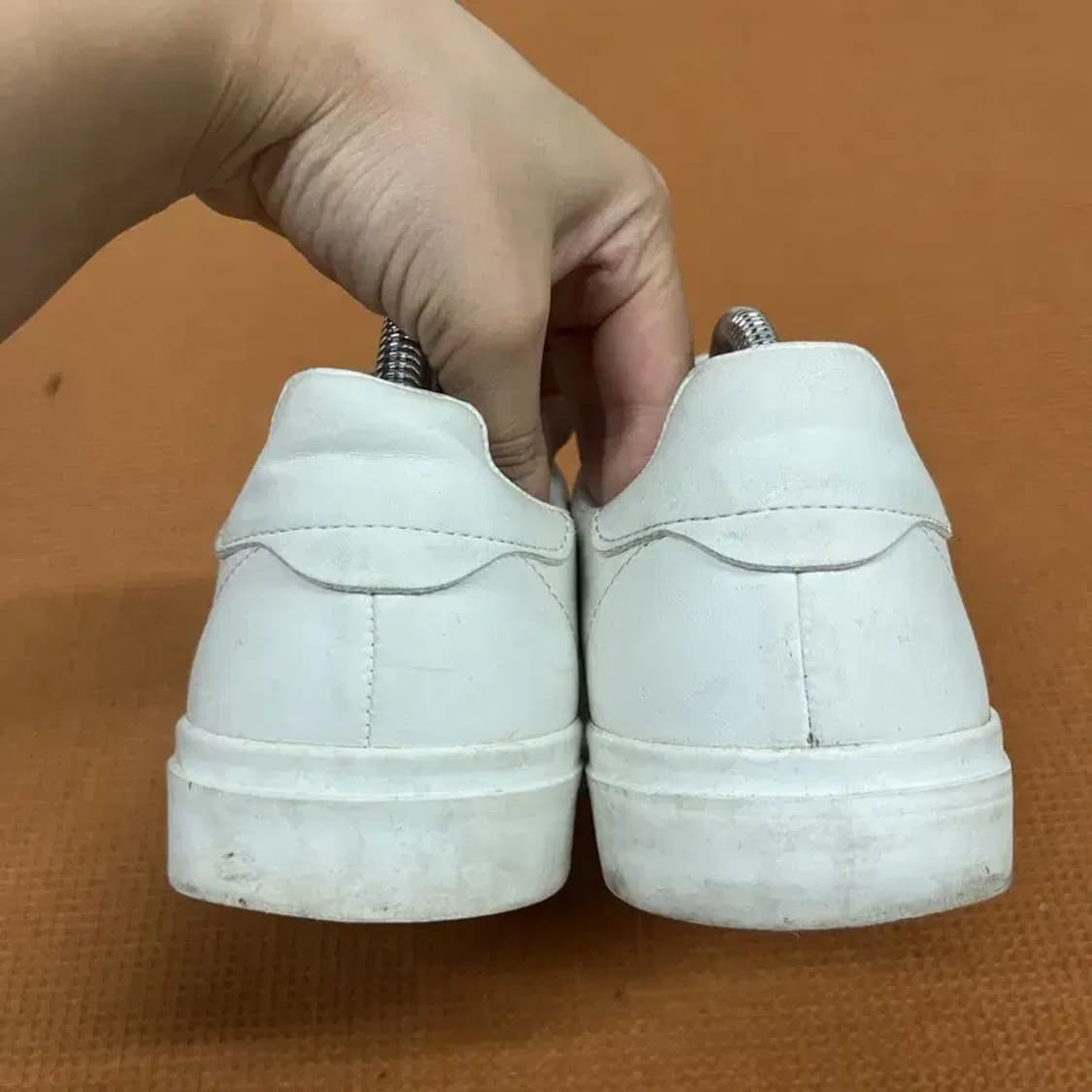 자라 ZARA 화이트 왕관 스니커즈 신발 255 G07636 상품이미지2