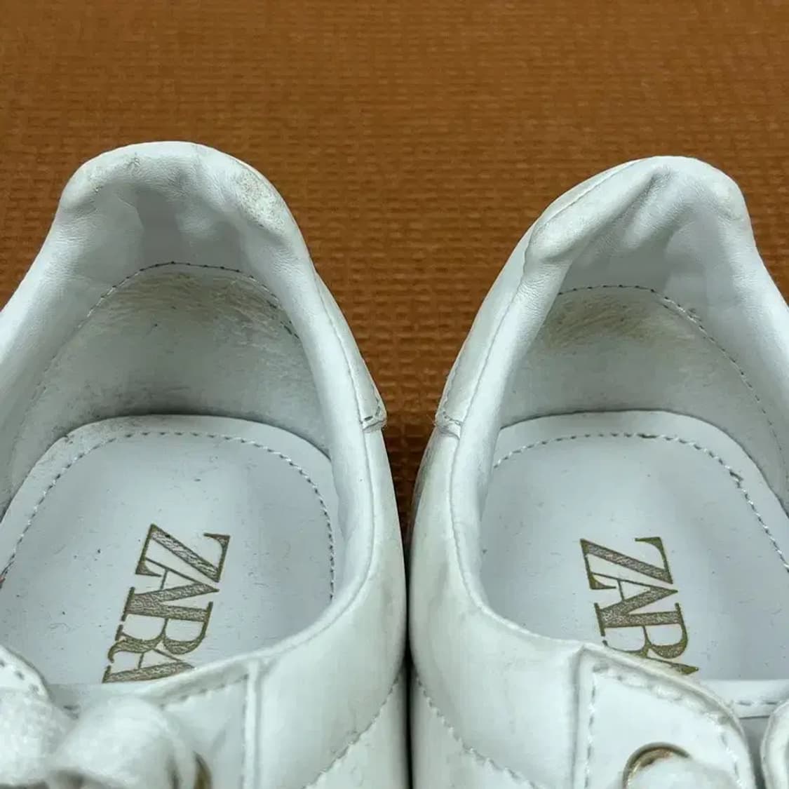 자라 ZARA 화이트 왕관 스니커즈 신발 255 G07636 상품이미지7