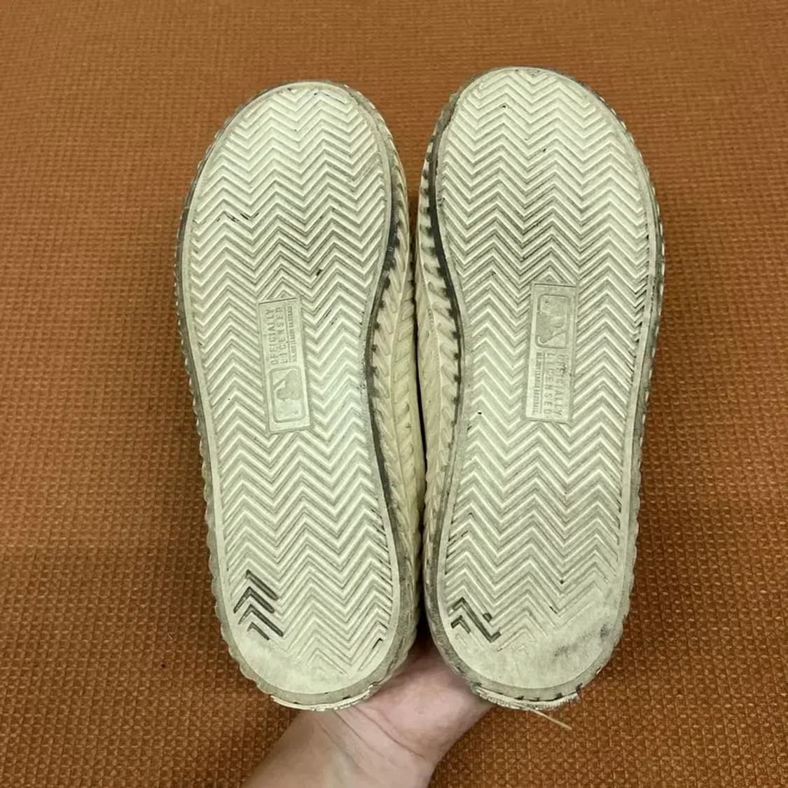 MLB 우먼스 블랙 뮬 스니커즈 신발 240 G07638 상품이미지4