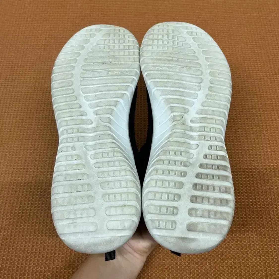 스케쳐스 우먼스 울트라 플렉스 블랙 슬립온 신발 230 G07640 상품이미지4