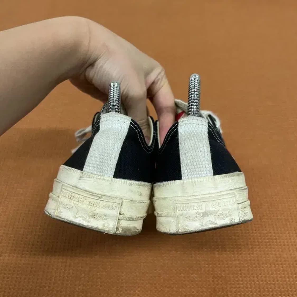 꼼데가르송 X 컨버스 플레이 척70 로우 스니커즈 240 G07602 상품이미지2